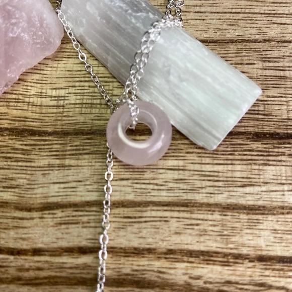 Pink quartz minimalist donut 925 silver pendant charm necklace - Picture 3 of 4